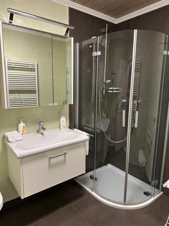 Haus Wenger Mountain View & Swimming Pool Apartment คาพรูน ภายนอก รูปภาพ