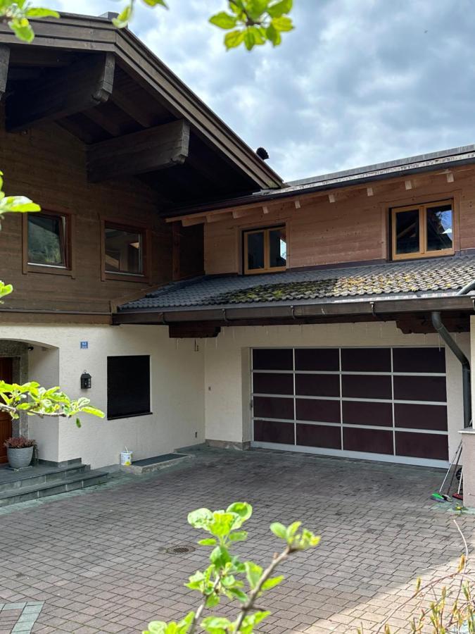 Haus Wenger Mountain View & Swimming Pool Apartment คาพรูน ภายนอก รูปภาพ