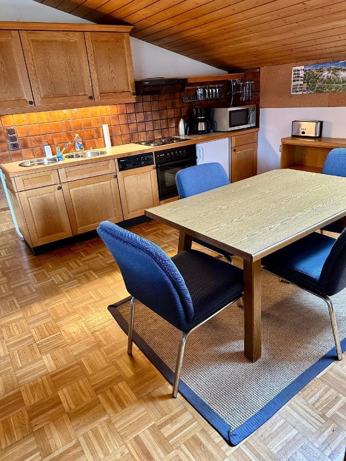 Haus Wenger Mountain View & Swimming Pool Apartment คาพรูน ภายนอก รูปภาพ