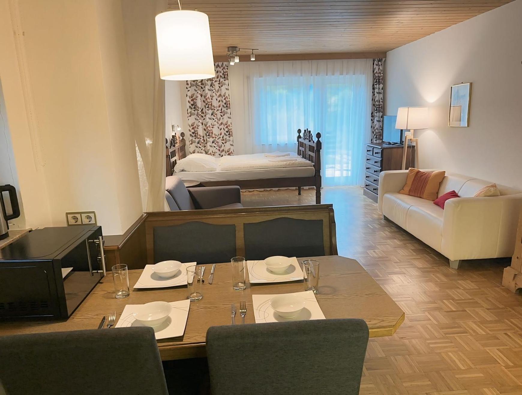 Haus Wenger Mountain View & Swimming Pool Apartment คาพรูน ภายนอก รูปภาพ